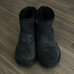 Classic Short Uggs Boots
